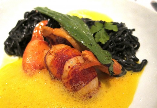 Instant-dor-lobster-black-pasta