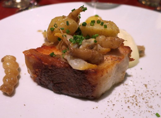 Le-6-Paul-Bert-Pork-belly-with-clams-and-crosnes