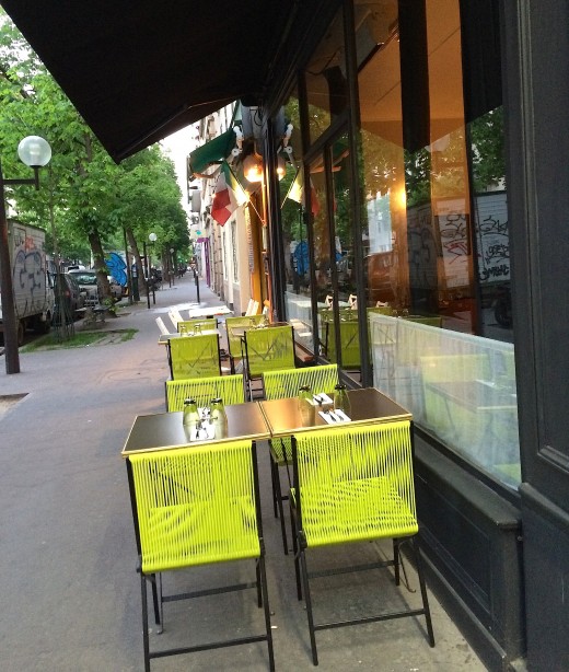 Will - Sidewalk tables