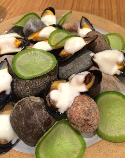 Clover mussels and radishes