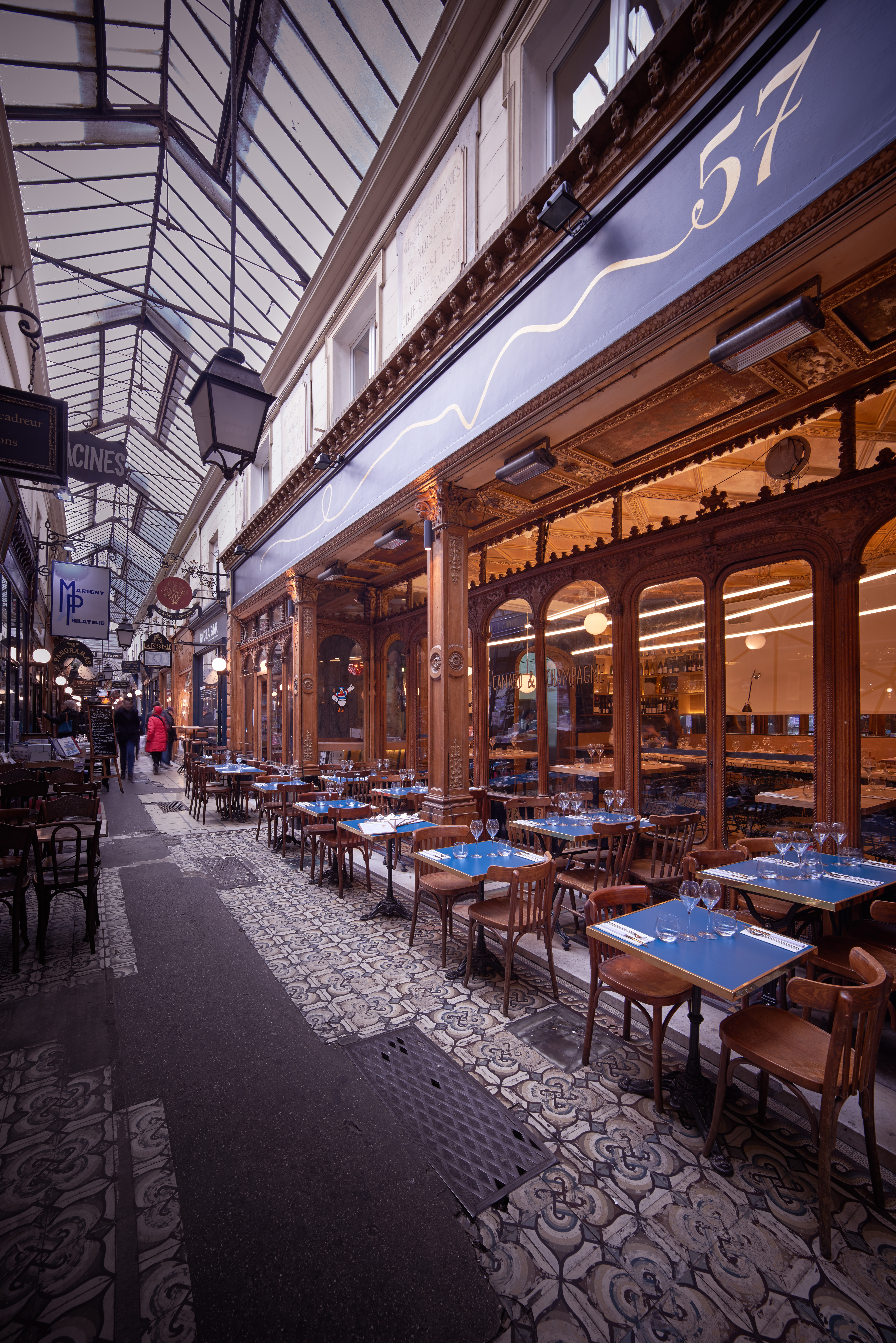 Le Frank, The New Restaurant at La Fondation Louis Vuitton, Paris, B+ -  Alexander Lobrano