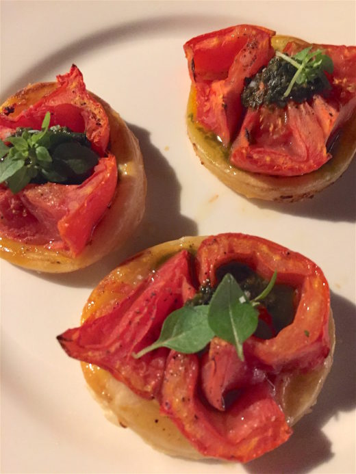 Bistrot de la Galette - Tomato tarts @Alexander Lobrano