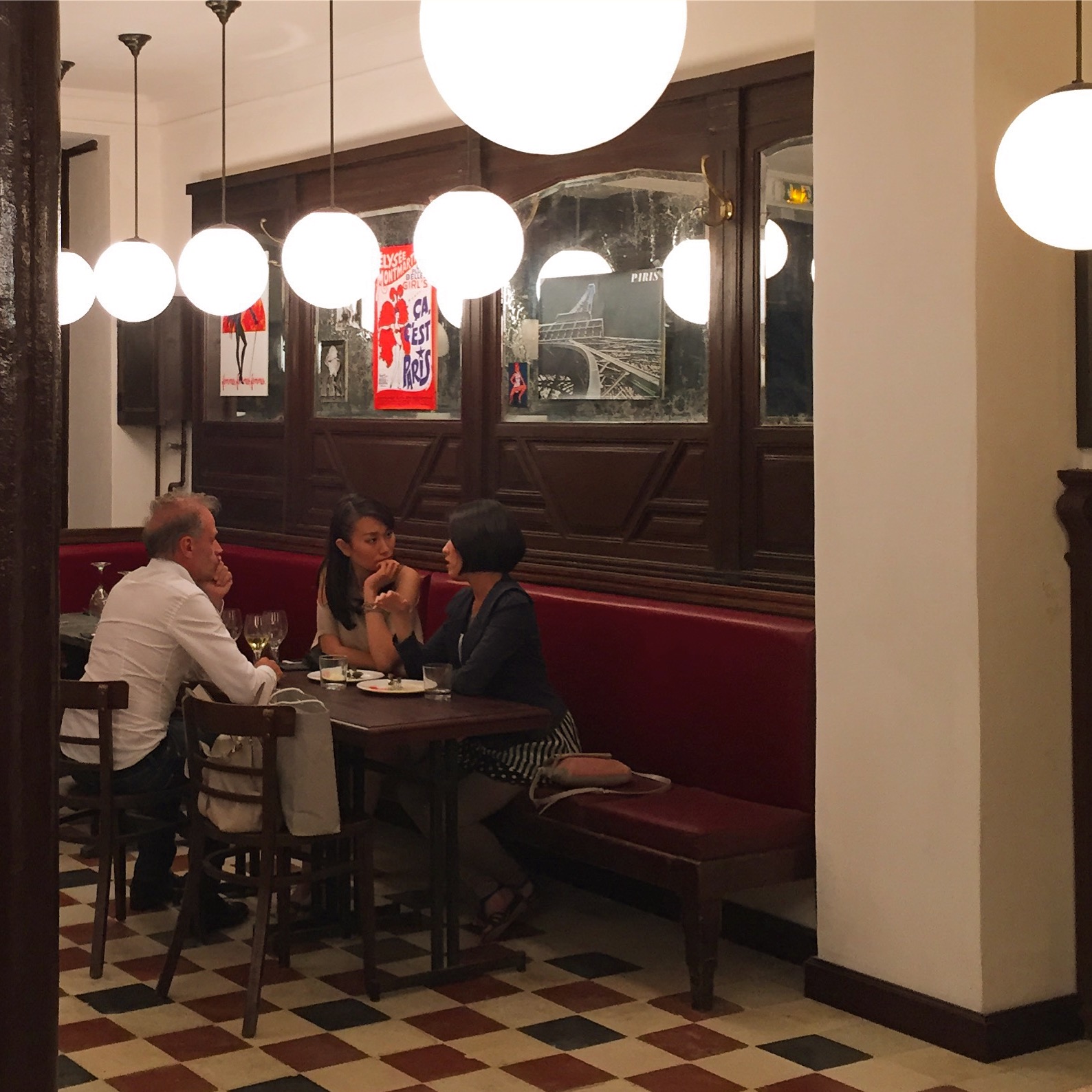 Le Bistrot de la Galette - dining room @Alexander Lobrano