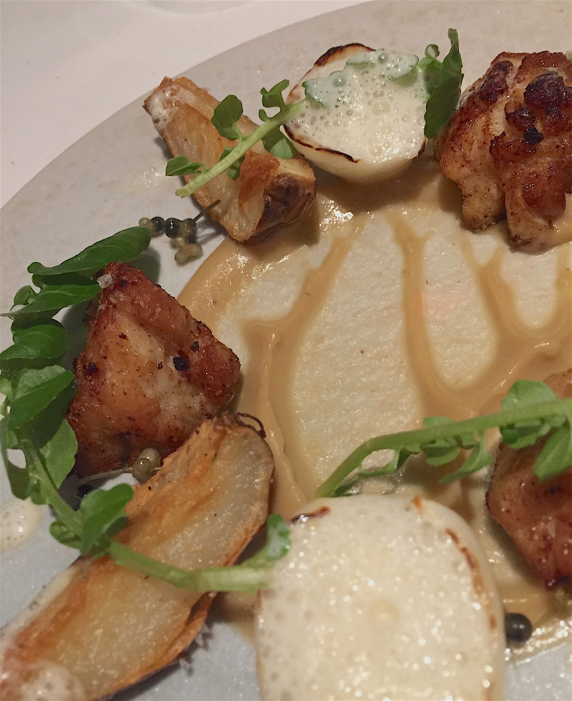 Copenhague - Sweetbreads with Jerusalem artichokes in a beurre noisette @ Alexander Lobrano