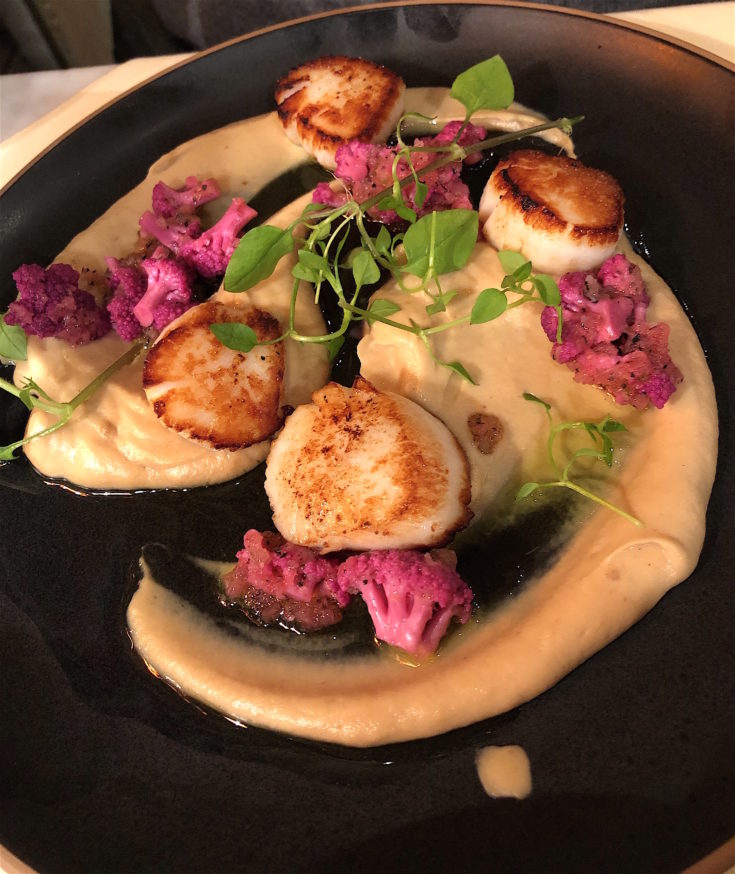 Le Flaubert - Scallops with parsnip puree@Alexander Lobrano