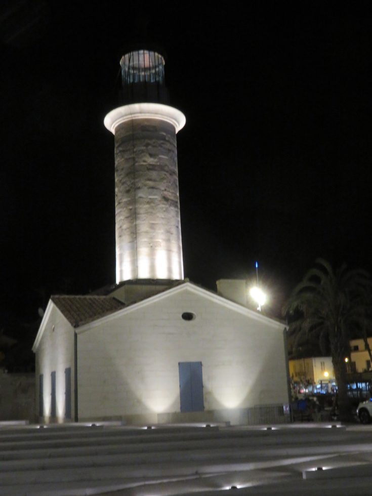 Le Vivier - Lighthouse in Le Grau-du-Roi @Alexander Lobrano